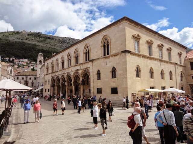 Quais são as principais atrações turísticas de Dubrovnik