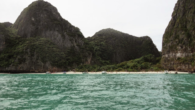 Famosa Praia de Maya Bay