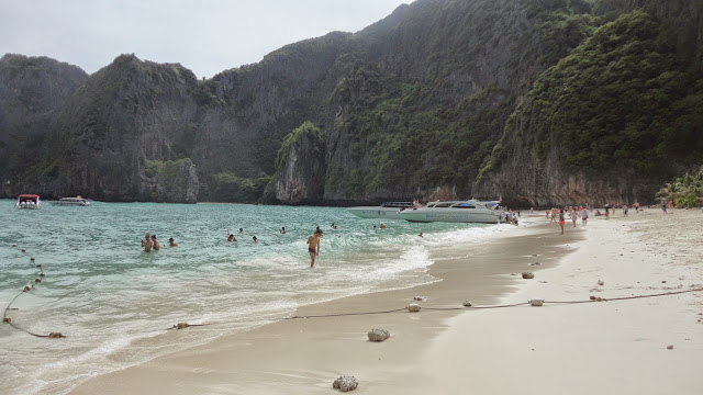 Famosa Praia de Maya Bay