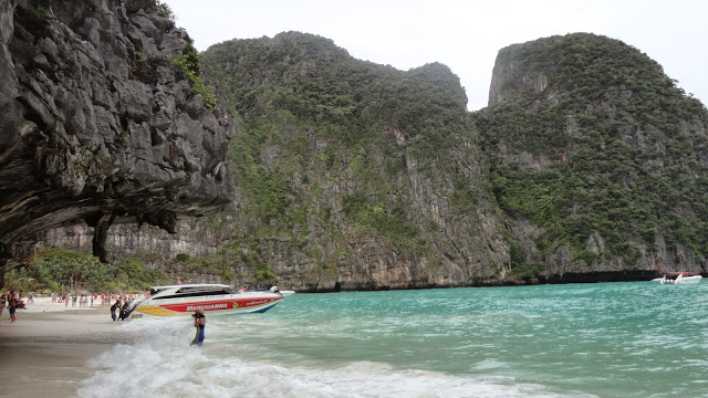 Praia de Maya Bay em Phi Phi Tailândia