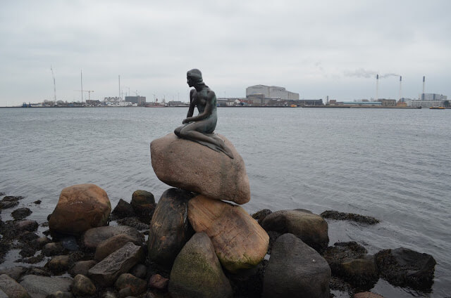 Estátua da Pequena Sereia