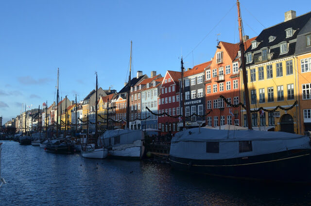 Rua Nyhavn a famosa rua de Copenhague