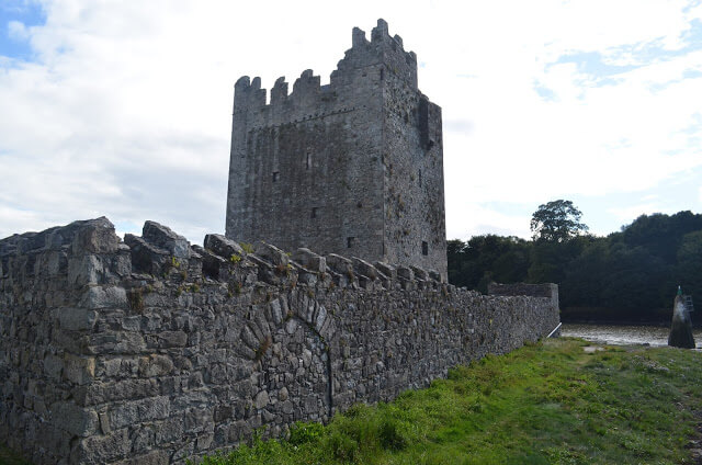 Narrow Water Castle