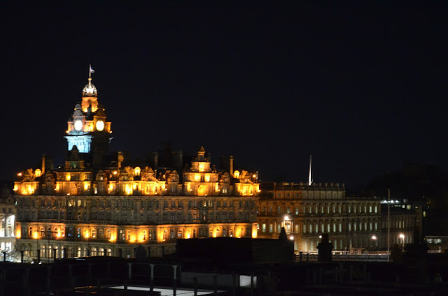 Free Walking Tour Night Edimburgo