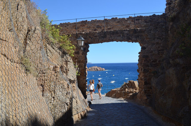 Die Burg von Tossa de Mar stammt aus dem 12. Jahrhundert