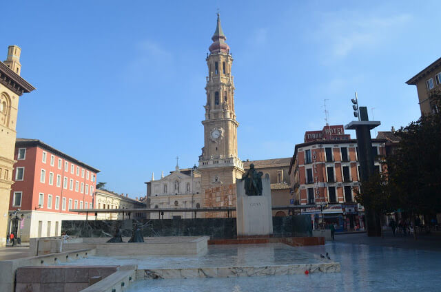 Basílica de Nossa Senhora del Pilar em Zaragoza