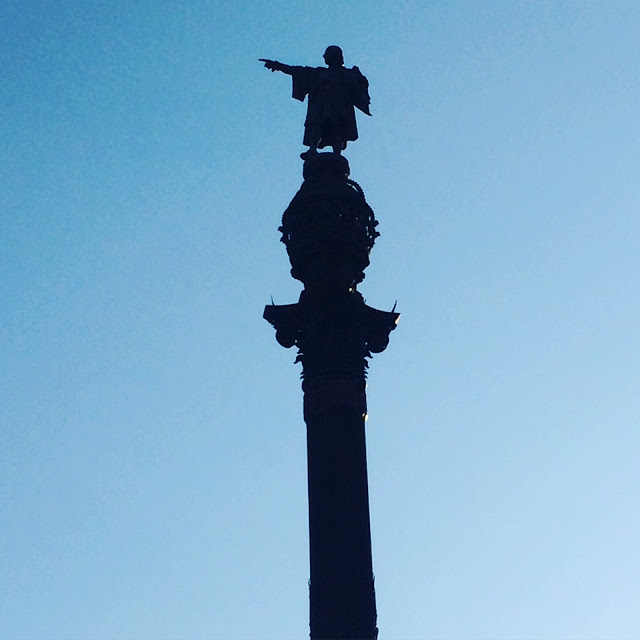 O Mirador de Colon e Passeig Marítimo