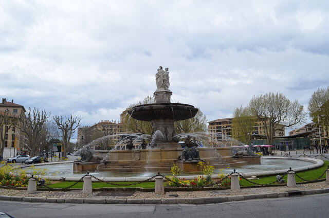 Aix v Provansi, a cidade das fontes e flores