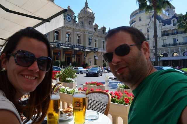 Cerveja em Monaco, Priscila e Christian Gutierrez