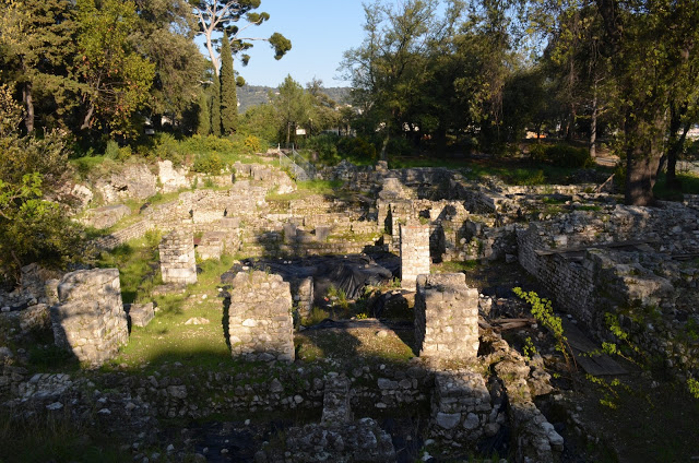 Ruinas do Castelo Colina do Château