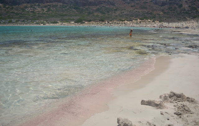 Praia de areia rosa