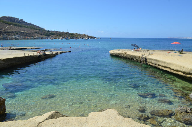 Piscina natural da Gnejna Bay Beach