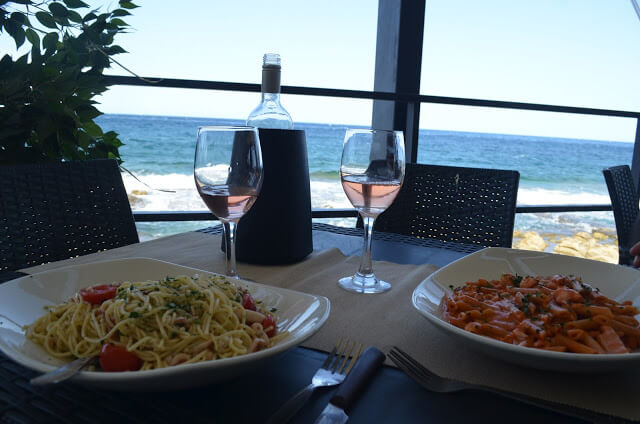 Almoço no restaurante Surfside