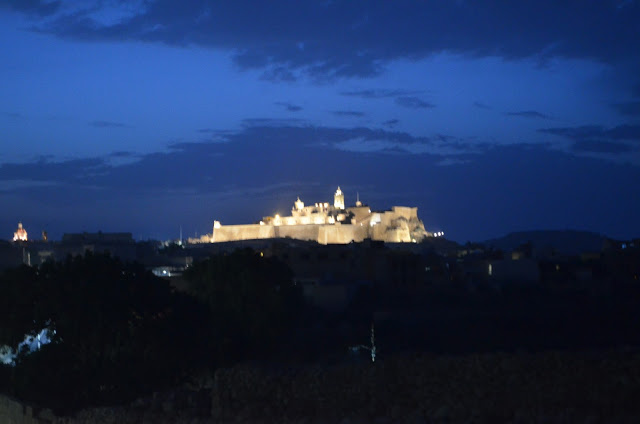 Cittadella Victoria vista de noite