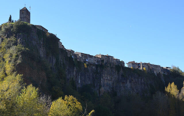 A charmosa Castellfollit de la Roca