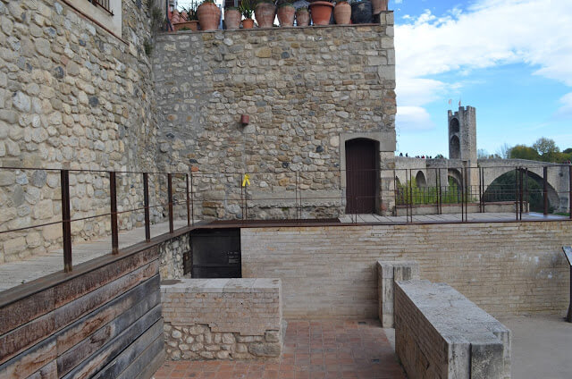 banho judeu em Besalu