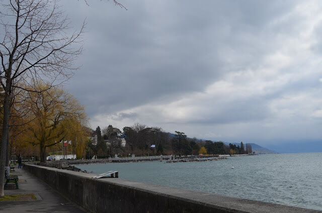 beira do lago Léman