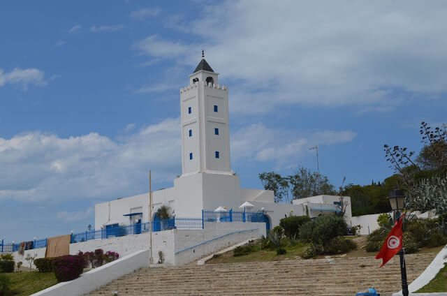 Sidi Bou Said, é uma cidade no litoral da Tunísia