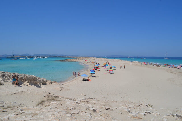 de la plage Ilhetas, la plus belle plage en Espagne