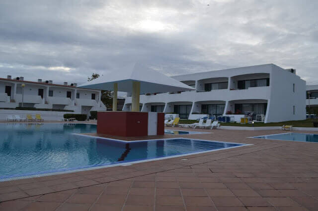 Piscina do hotel em Armação de Pêra