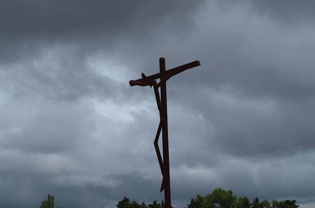 Cruz do Santuário de Fatima em Portugal