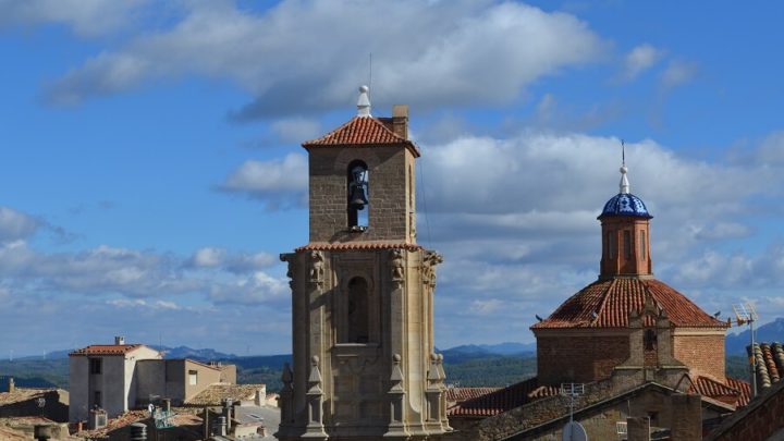 Calaceite e seu conjunto de interesses artísticos e históricos