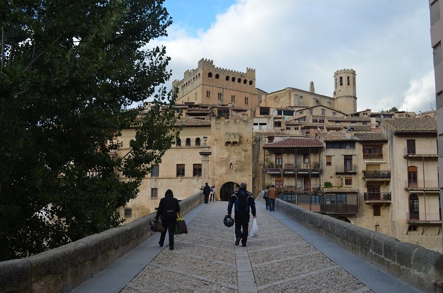 ponte romana sobre o rio Matarraña