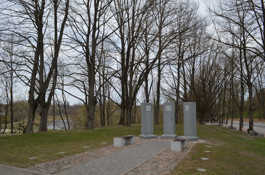 Monumento Anti-Soviético e Das Vítimas da Repressão