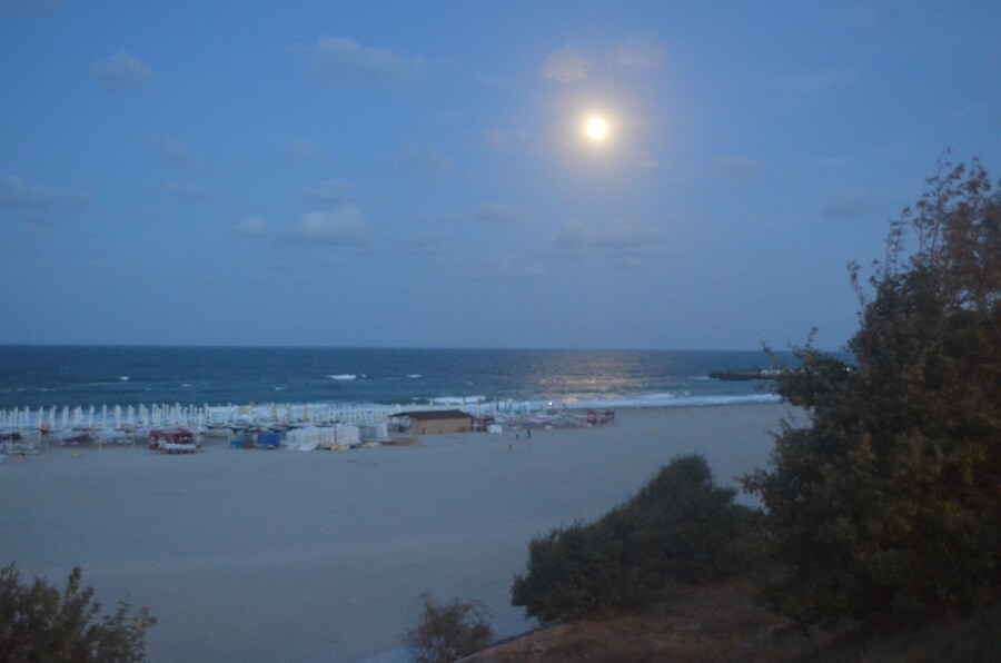 Bar e Restaurante na beira do mar