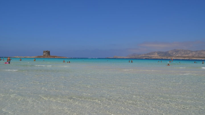 Praia de La Pelosa, Sardenha, Itália