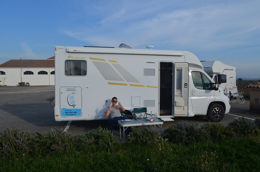 Regulamento Espanhol (DGT) para acampar e estacionar motorhome em vias públicas