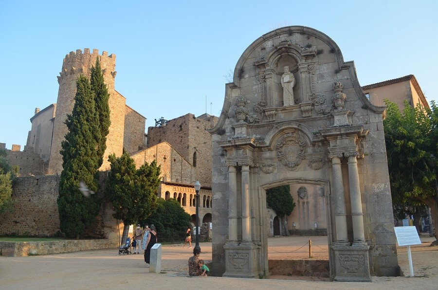 Arco de Sant Benet (Portão de Sant Benet)