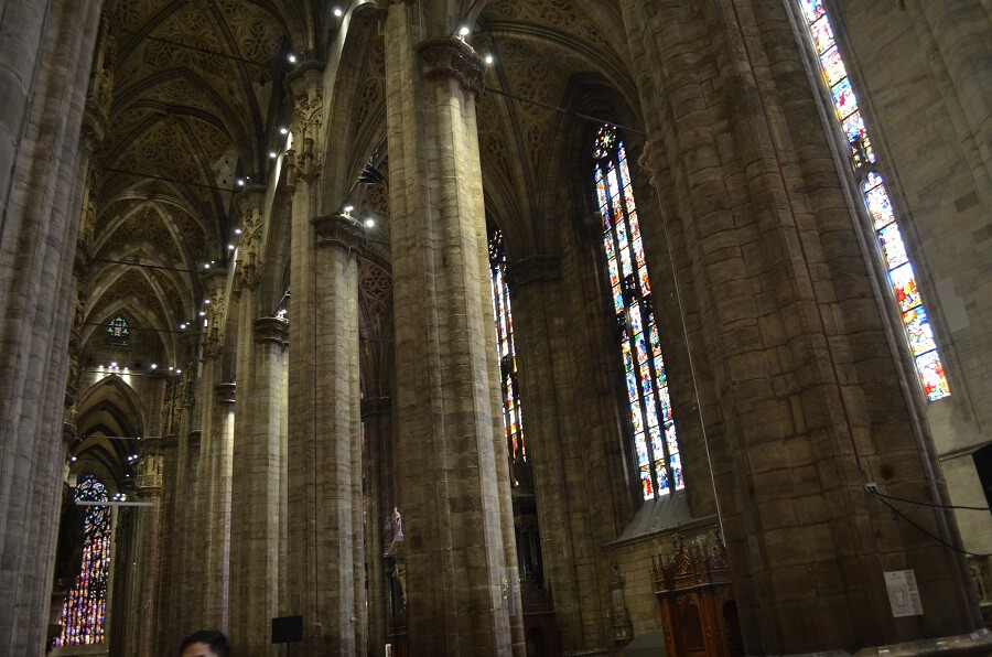 Columas da Duomo di Milano (Catedral de Milão)